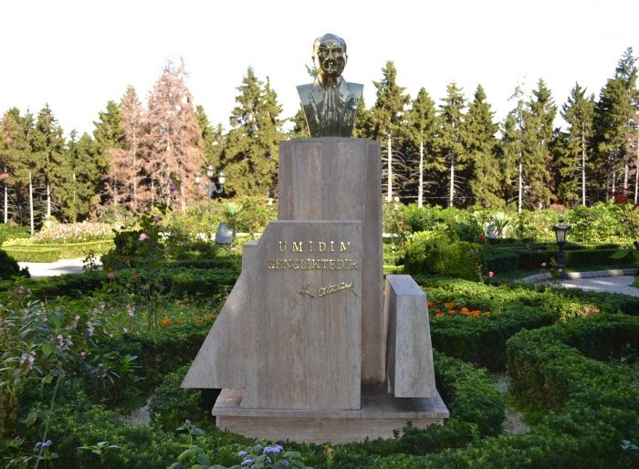 16. The gardens of the Ataturk Museum